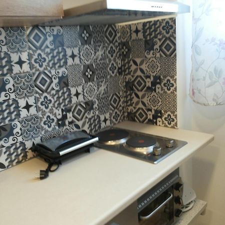 26 Prousis Apartment เอเธนส์ ภายนอก รูปภาพ