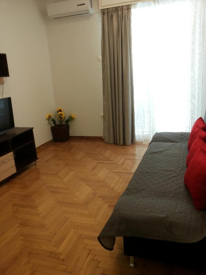 26 Prousis Apartment เอเธนส์ ภายนอก รูปภาพ